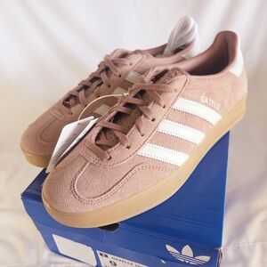 Adidas Gazelle Suede Sneakers in Warm Clay BRAND NEW IN BOX